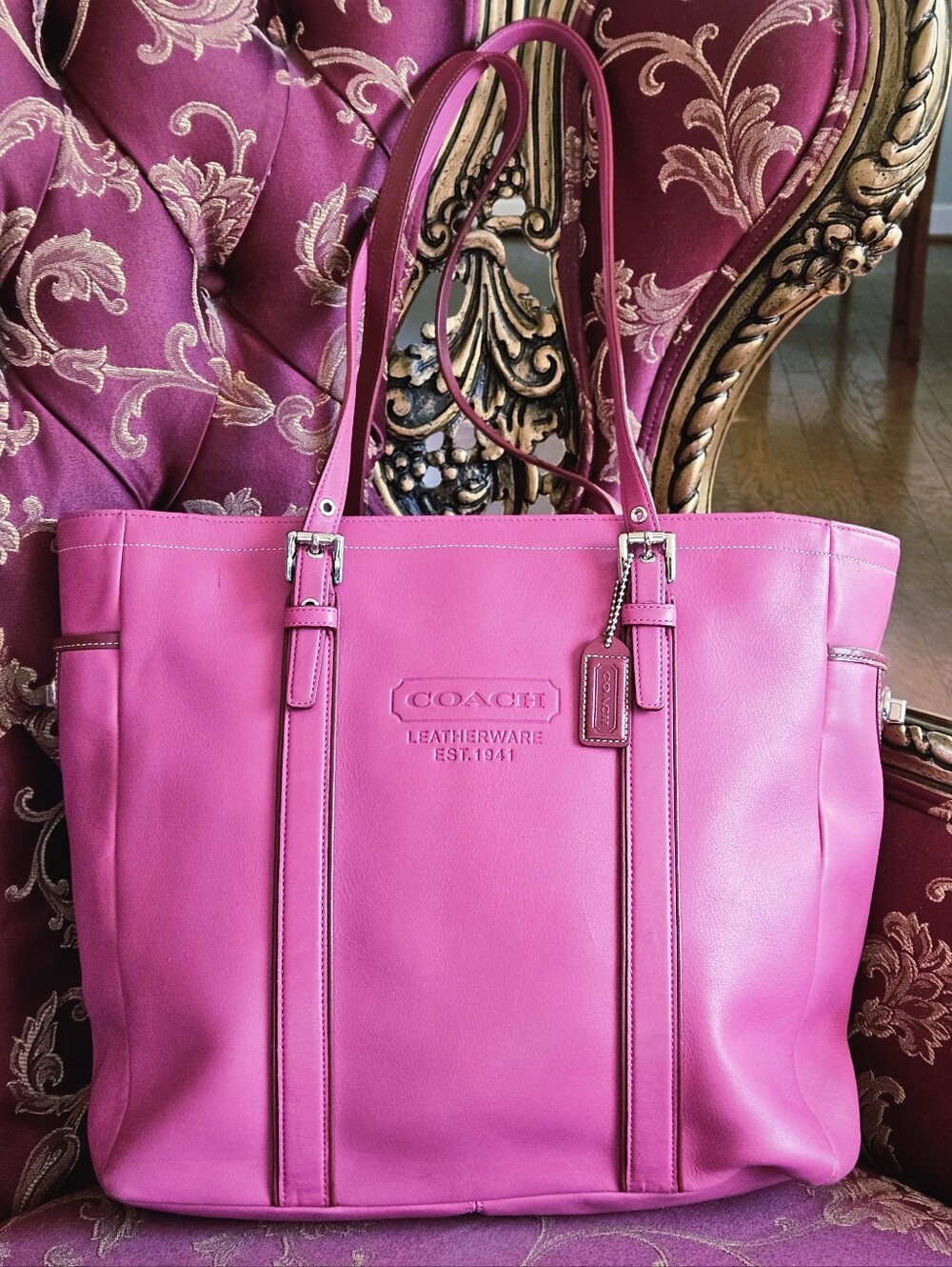 COACH Gallery Smoth Leather Vintage-Style Tote, Pink. # 5128